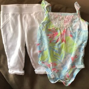 Carter’s 2 piece set